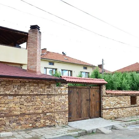 Penzion Baneva House *