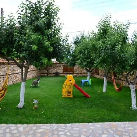 Baneva House